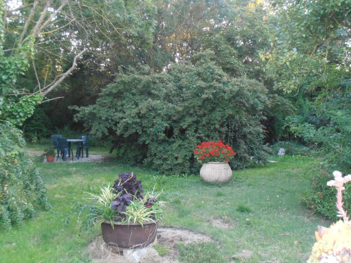La Platiere Panzió Yves Kültér fotó